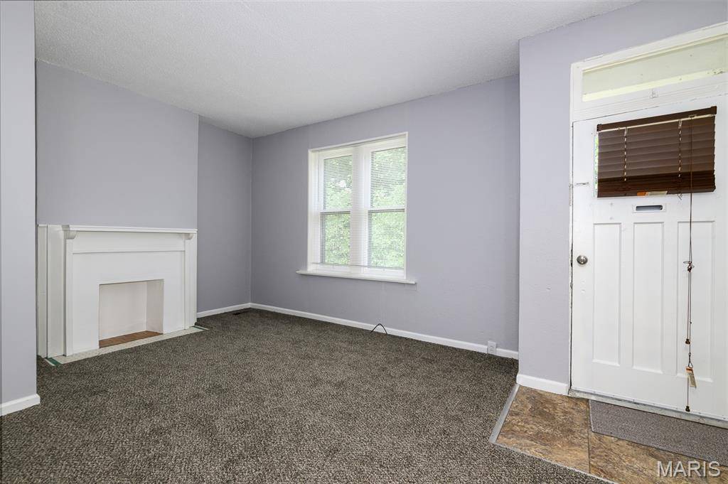 5030 Grace AVE, St Louis, MO 63116