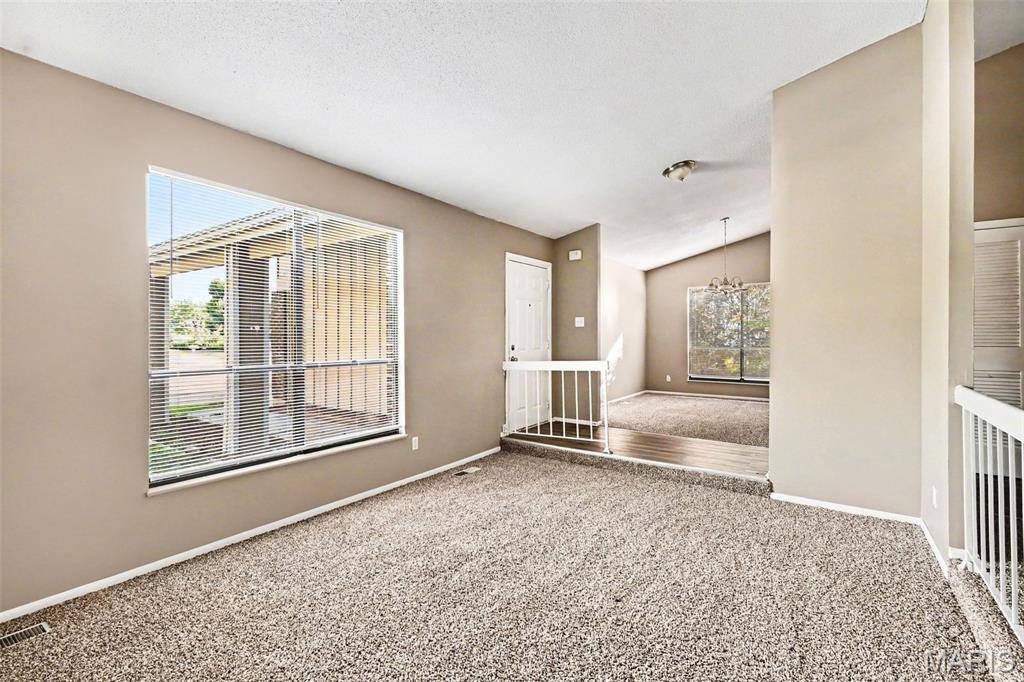 5374 Trailview DR, Black Jack, MO 63033