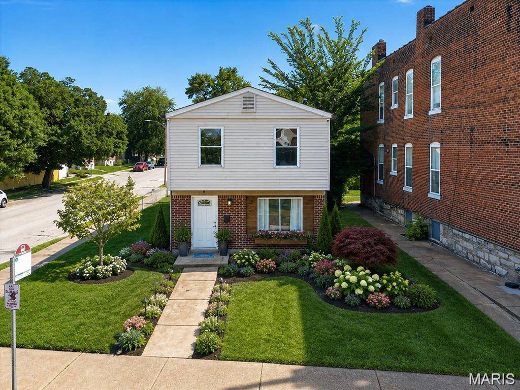2700 Arsenal ST, St Louis, MO 63118