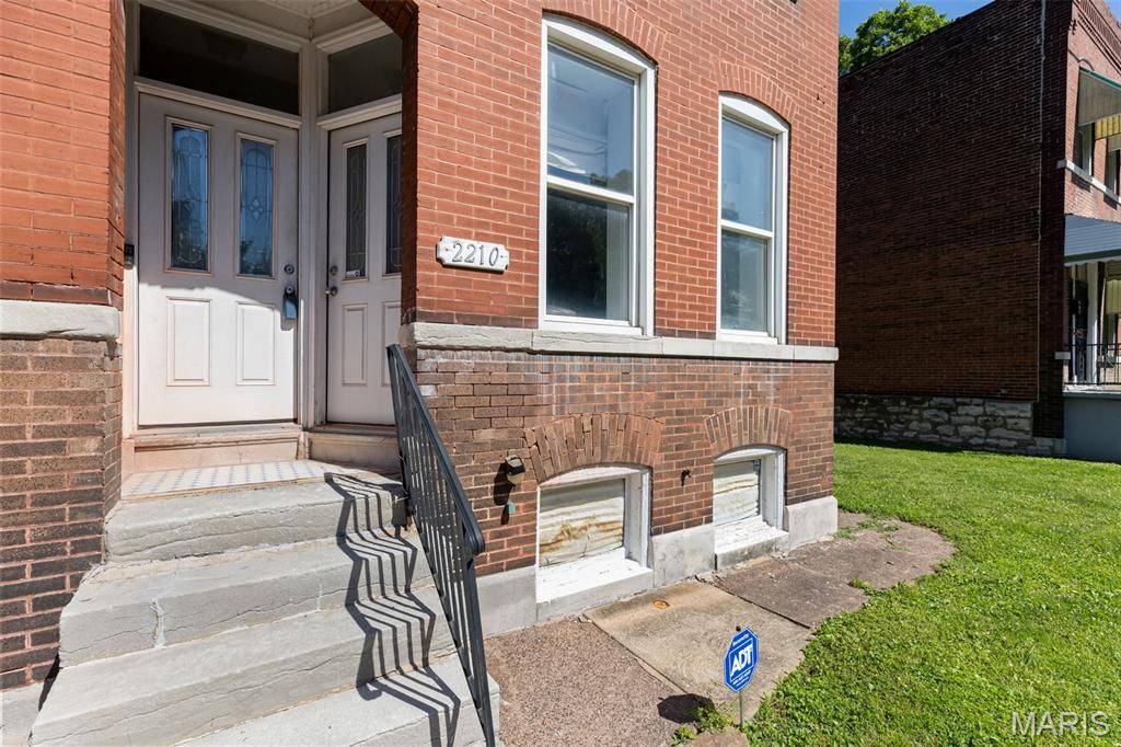 2210 Missouri AVE, St Louis, MO 63104
