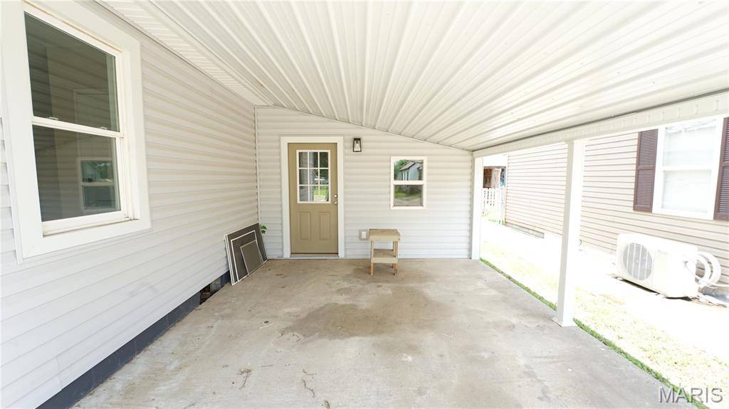 1409 Ray ST, Dexter, MO 63841