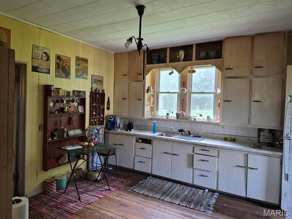 128 E Sigler, Memphis, MO 63555