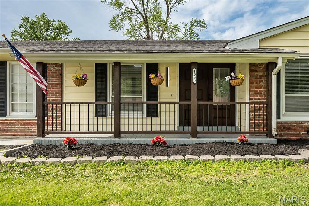 3033 Aberdeen DR, St Louis, MO 63033