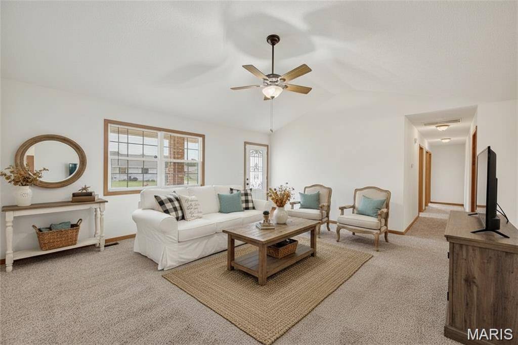 20565 London LN, Waynesville, MO 65583