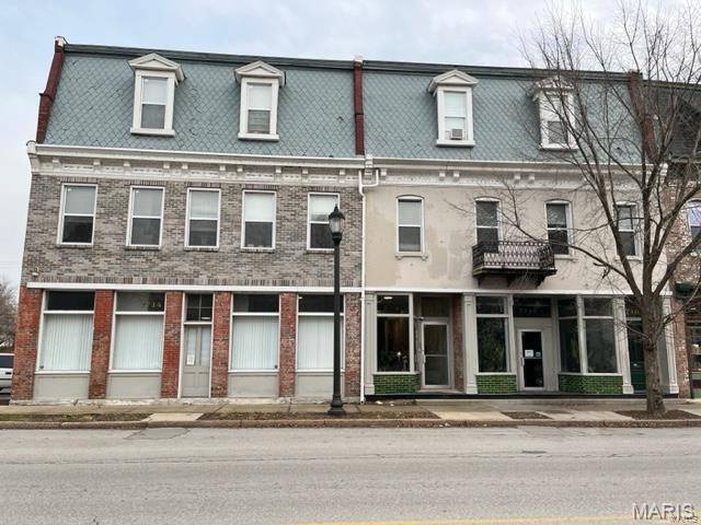 7714 S Broadway, St Louis, MO 63111