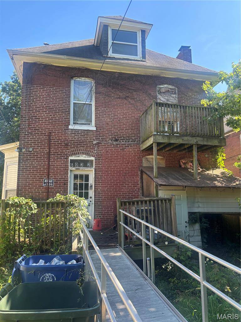 6033 Cates AVE, St Louis, MO 63112