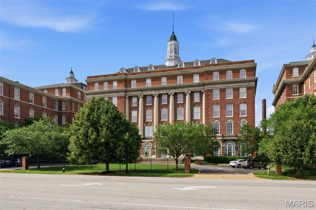 1515 Lafayette AVE #619, St Louis, MO 63104