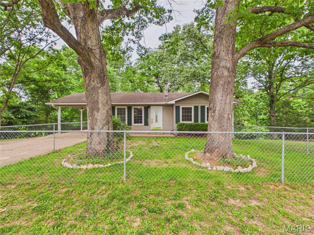 404 Ridgeview DR, Piedmont, MO 63957