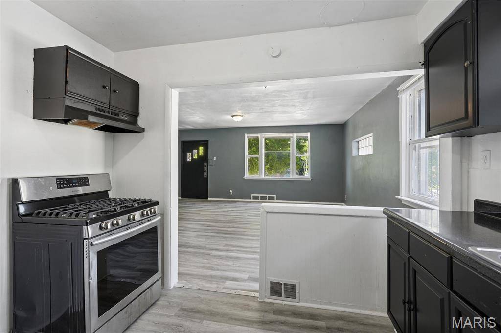 837 Wall ST, St Louis, MO 63147