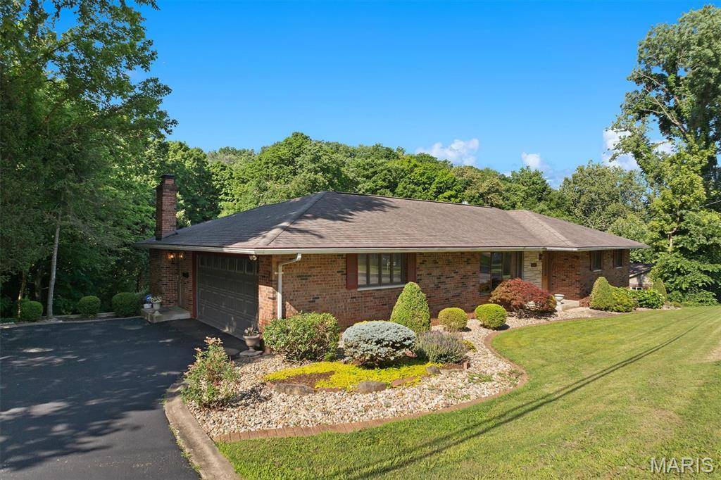 1418 W Main ST, Collinsville, IL 62234