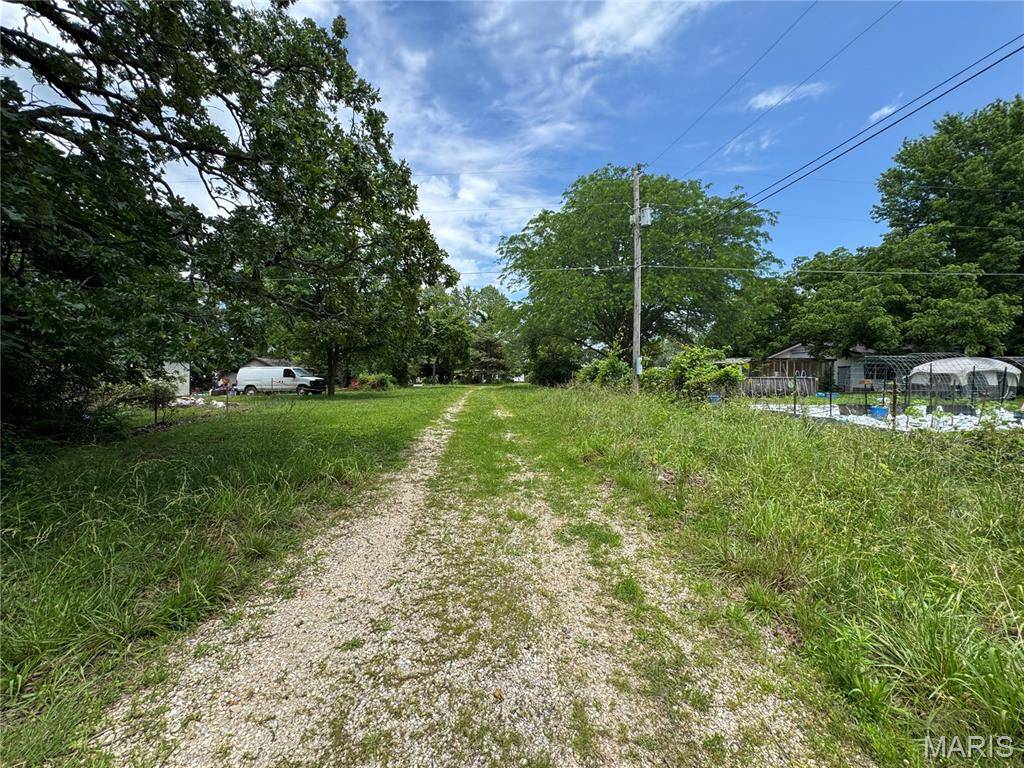 18375 Lanyard LN, Waynesville, MO 65583