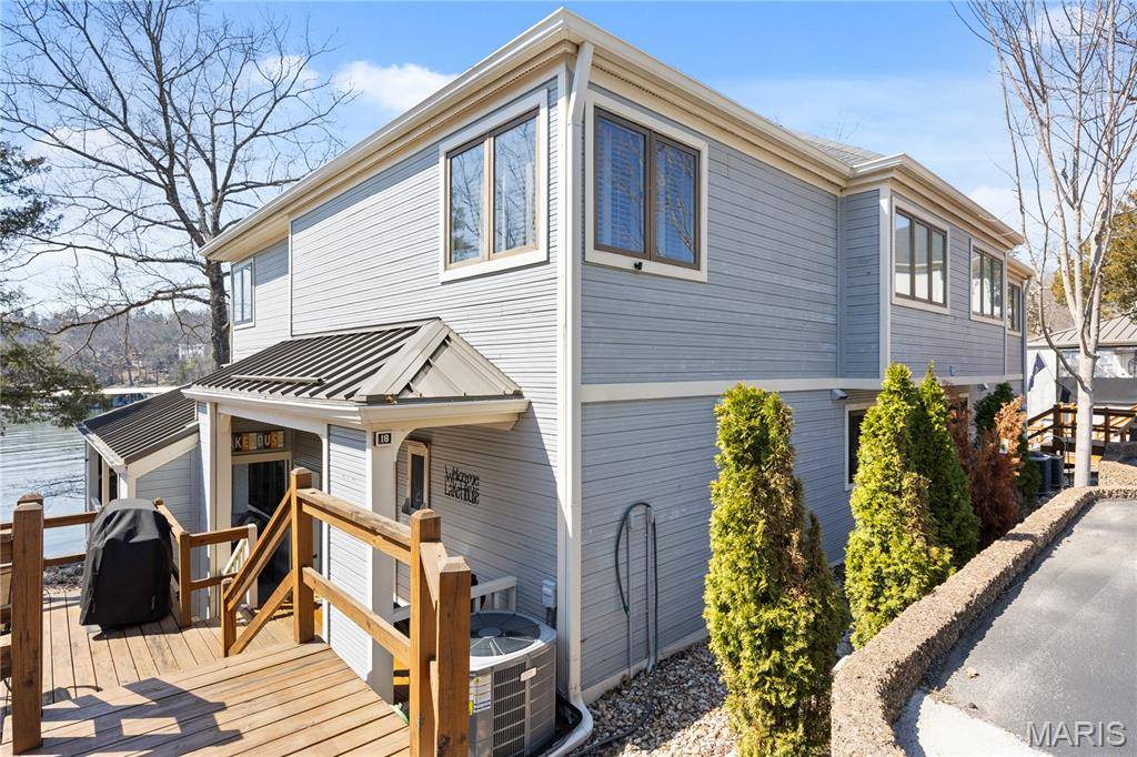 6620 E Lake Point DR #18, Osage Beach, MO 65065