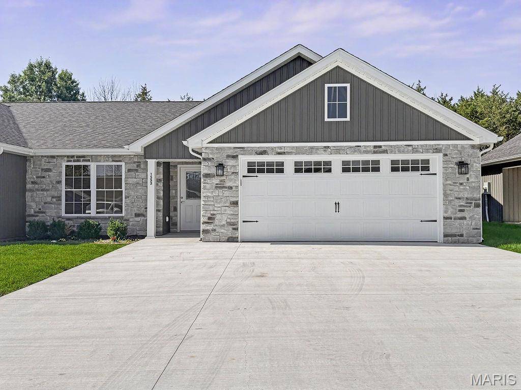1553 Hickory Landing, De Soto, MO 63020