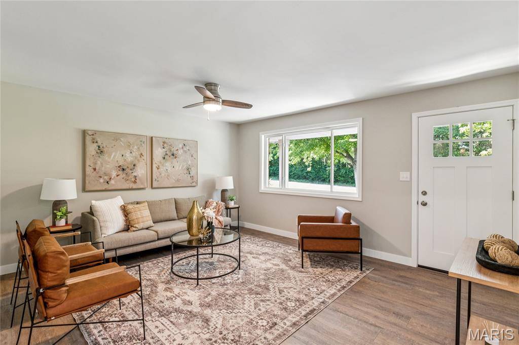 1740 Parr RD, Wentzville, MO 63385