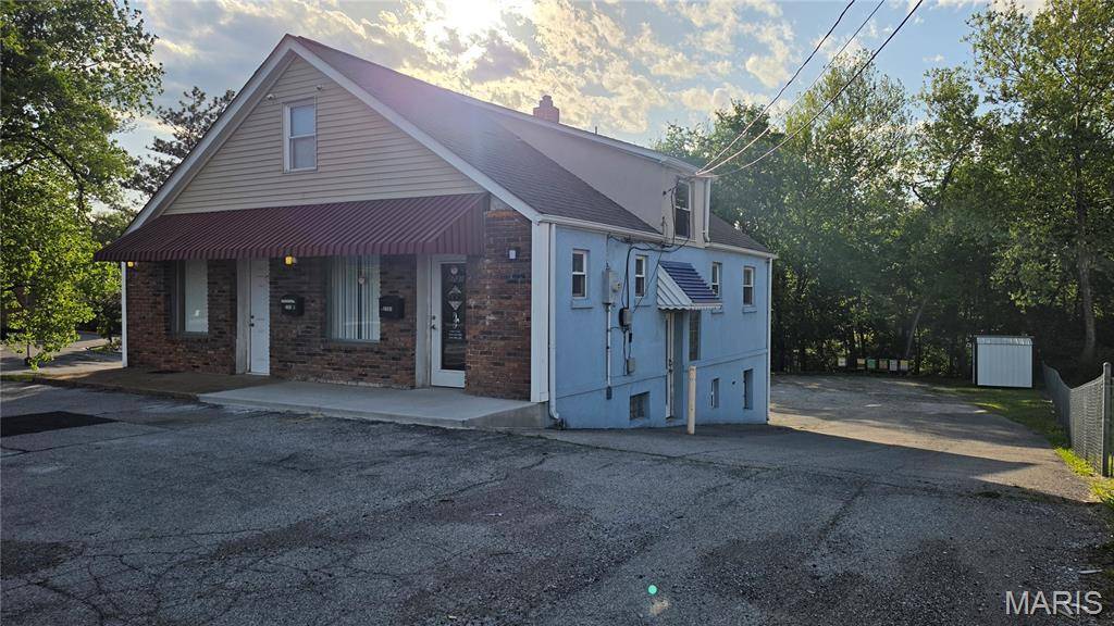 2731 Telegraph RD, Unincorporated, MO 63125