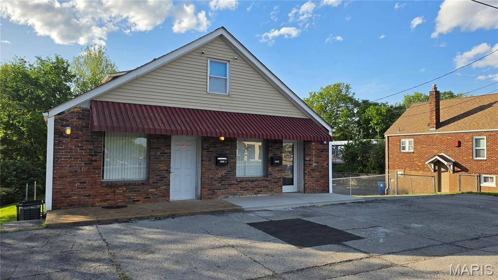 2731 Telegraph RD, Unincorporated, MO 63125