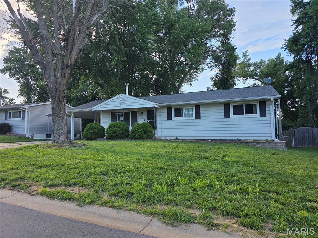 3318 Hannibal DR, St Charles, MO 63301
