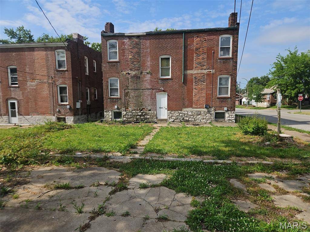 4685 Kossuth AVE, St Louis, MO 63115