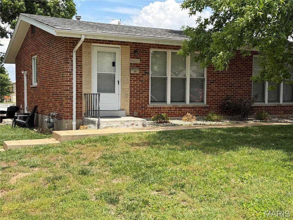 9421 Stansberry AVE, St Louis, MO 63134
