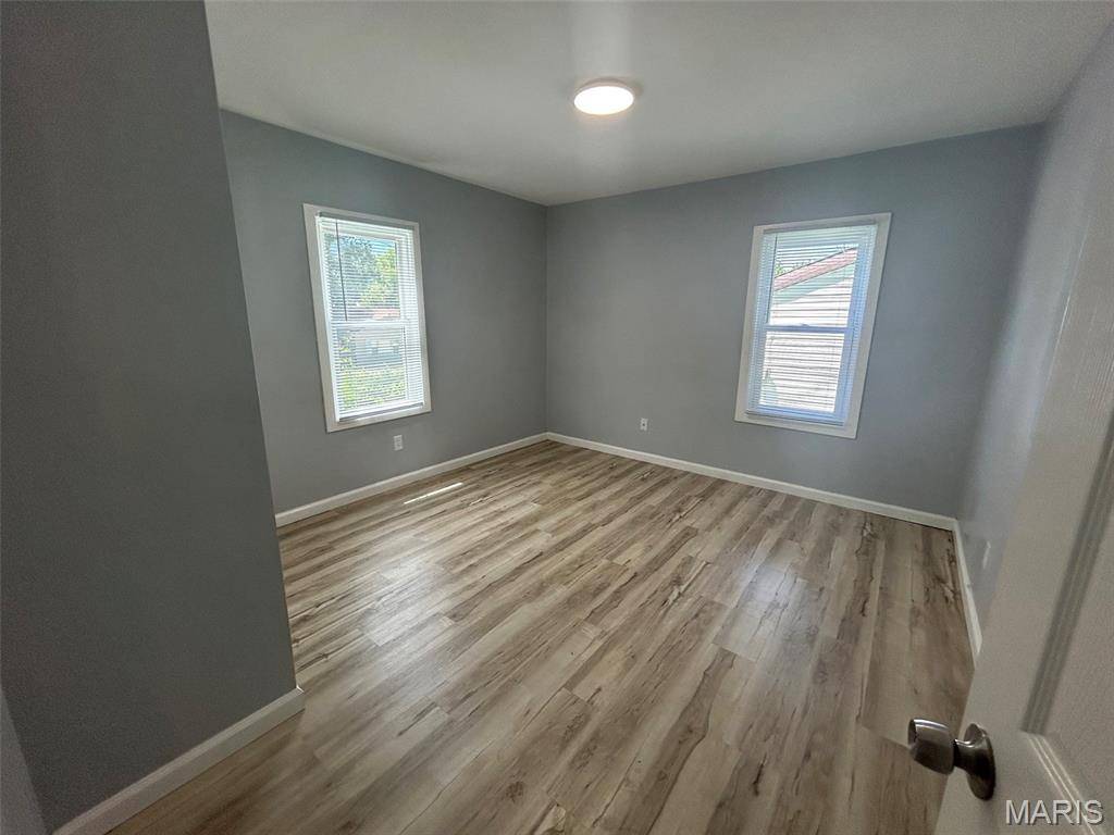 5 Cady DR, Calverton Park, MO 63135