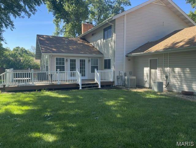 240 Victory LN, St Charles, MO 63303