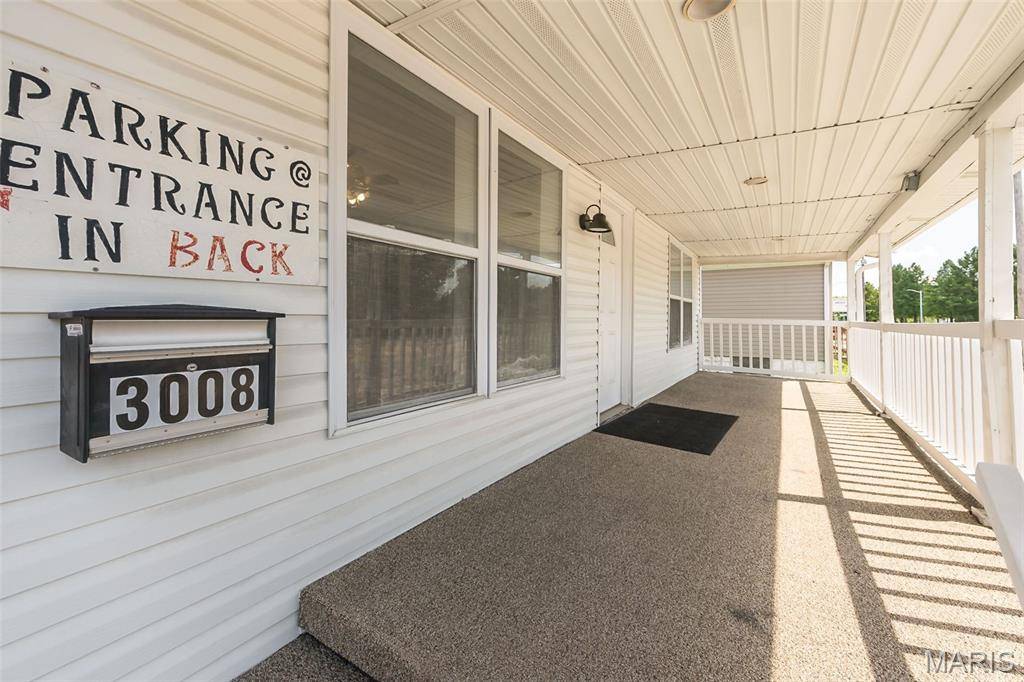 3008 Nameoki RD, Granite City, IL 62040