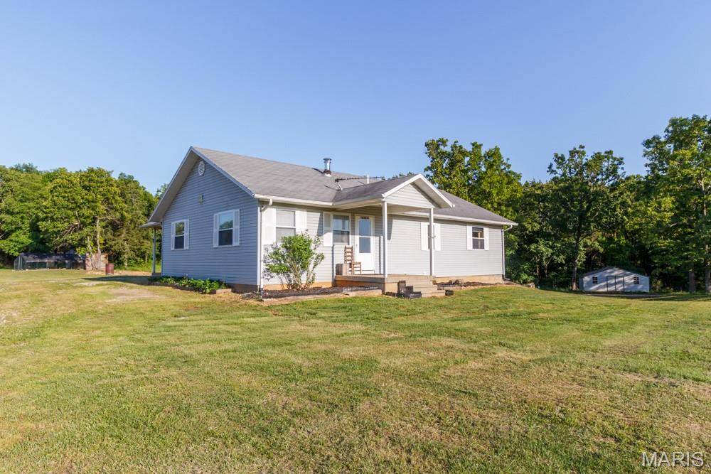 34116 Olathe DR, Lebanon, MO 65536