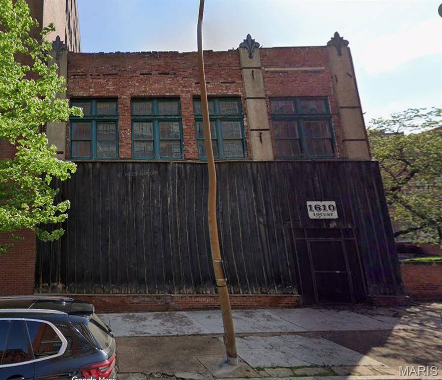 1610 Locust ST, St Louis, MO 63103