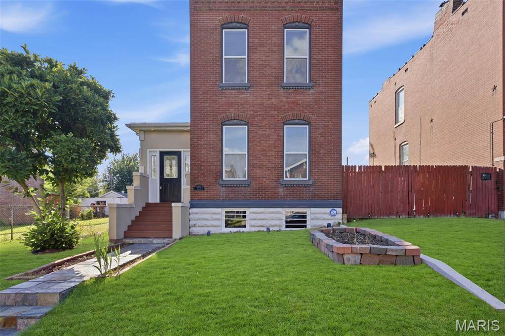 4405 Alaska AVE, St Louis, MO 63111