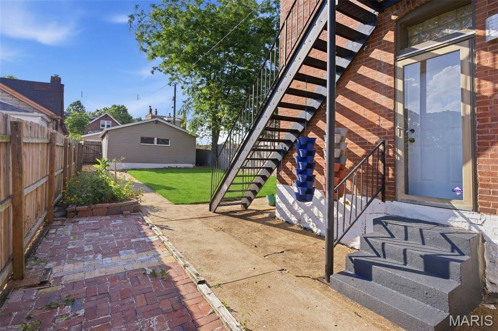 4405 Alaska AVE, St Louis, MO 63111
