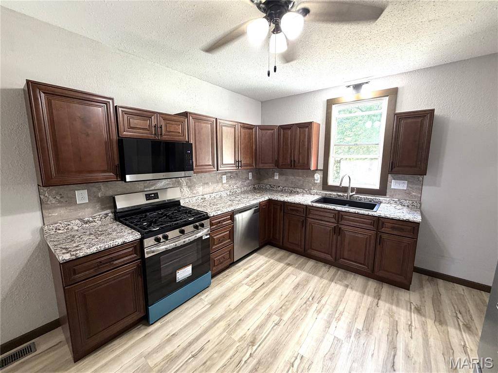 710 Annex ST, Belleville, IL 62220