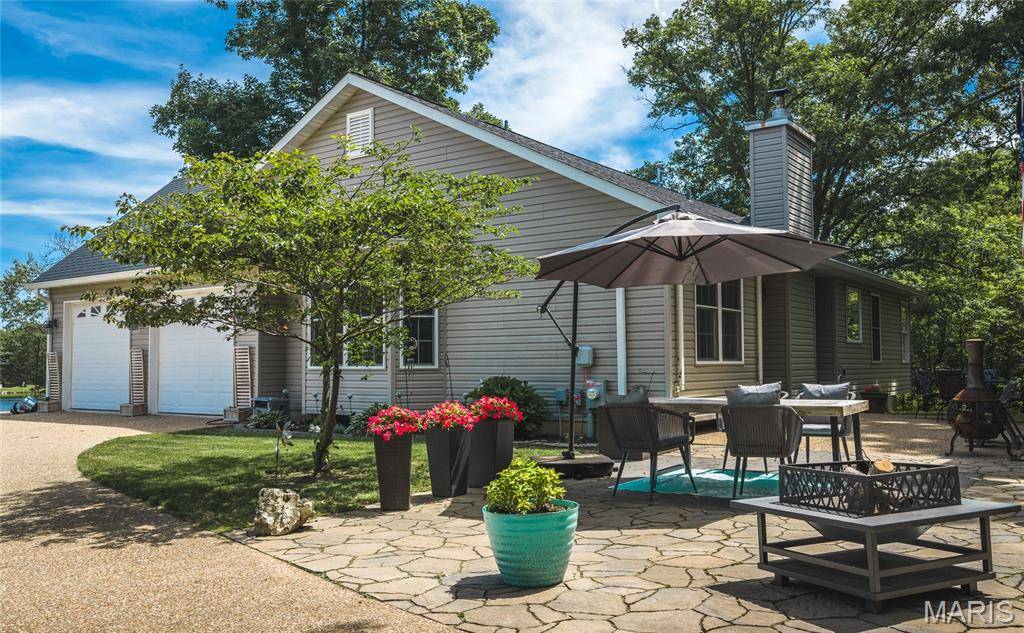 21212 Oak TRL, Warrenton, MO 63383