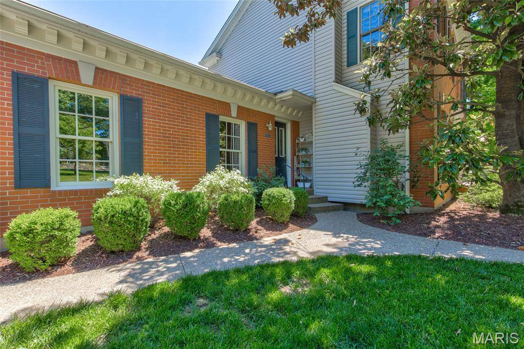 452 Meyer AVE, Kirkwood, MO 63122