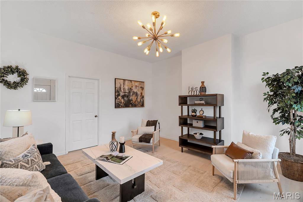6300 Fyler AVE, St Louis, MO 63139