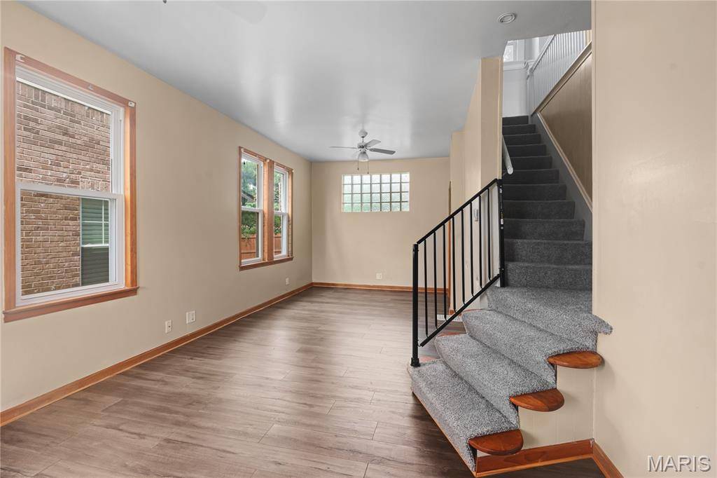 2622 Lyle AVE, Maplewood, MO 63143