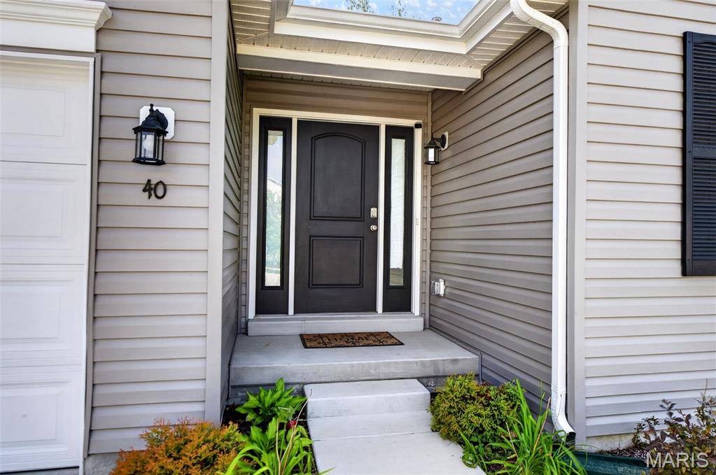 40 Brush Creek DR, Pacific, MO 63069
