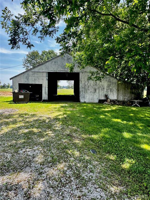 2270 N 1600 ST, Brownstown, IL 62418