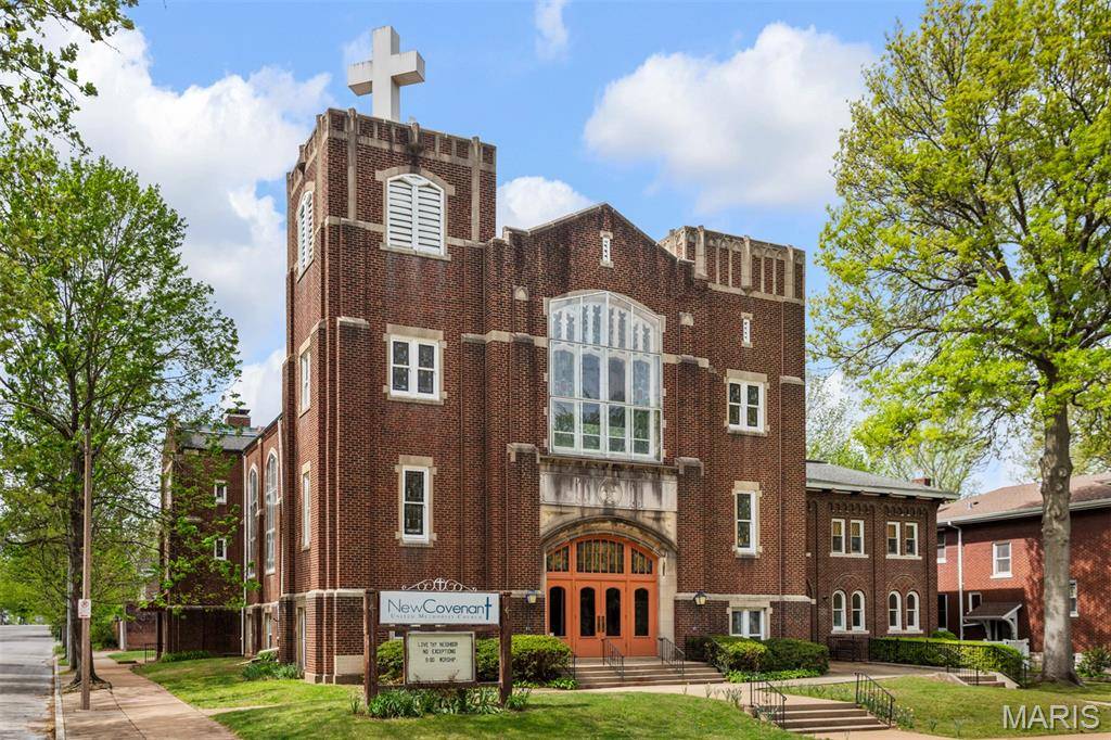 900 Bellerive BLVD, St Louis, MO 63111