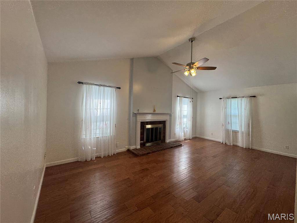 809 N Hanley RD #C, St Louis, MO 63130