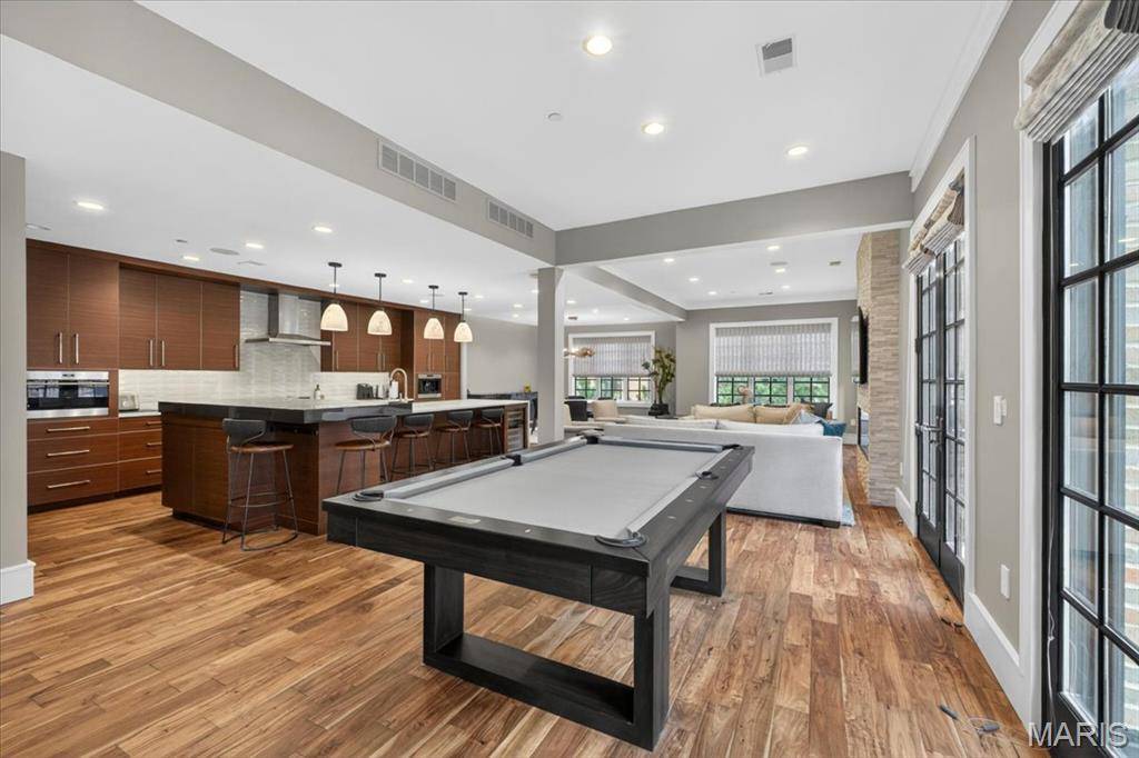 31 Brighton WAY #3, Clayton, MO 63105