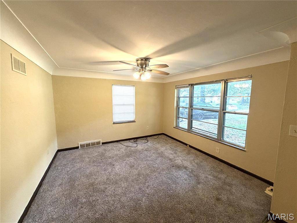 314 W H ST, Belleville, IL 62226