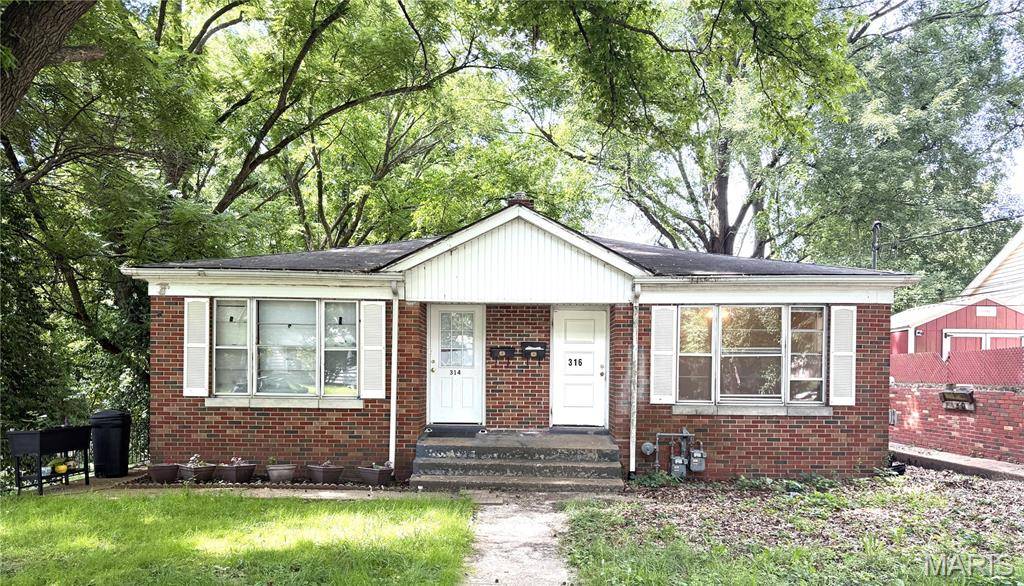 314 W H ST, Belleville, IL 62226