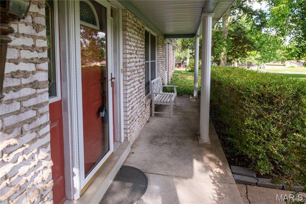 258 Ridge Trail DR, Chesterfield, MO 63017