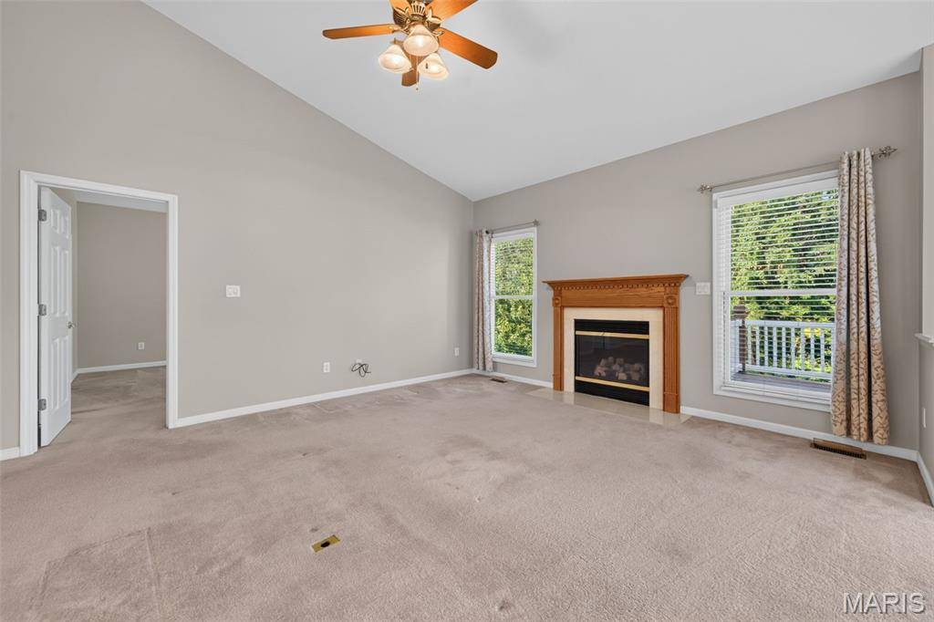409 Paisley CT, St Charles, MO 63301
