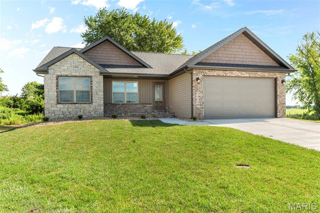 2829 Beth Ann CT, Pontoon Beach, IL 62040