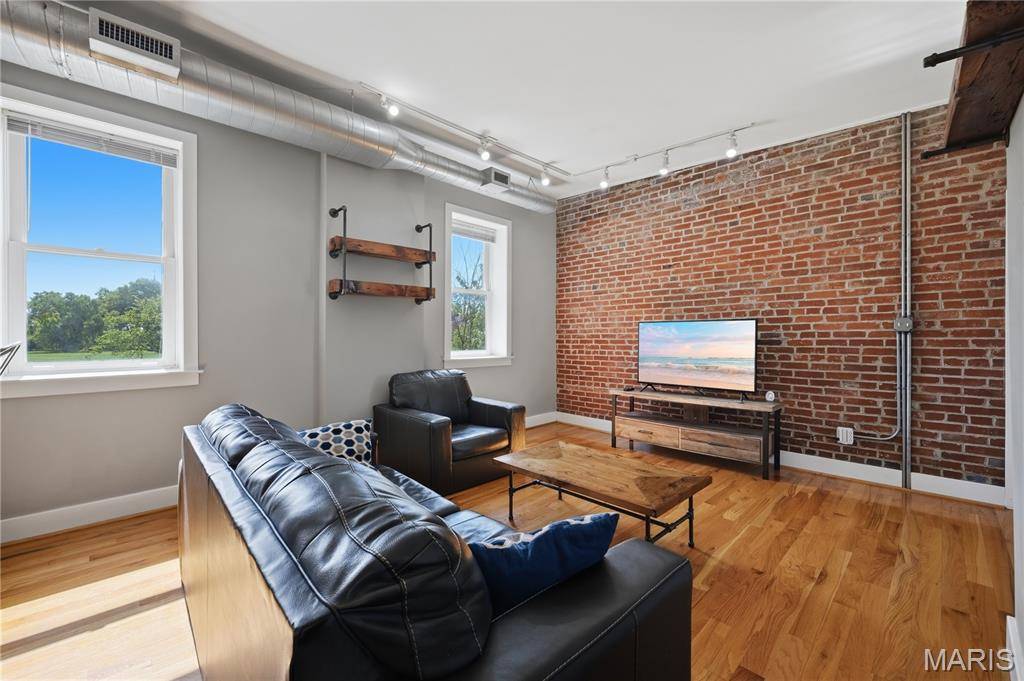 1901 Utah ST #9, St Louis, MO 63118