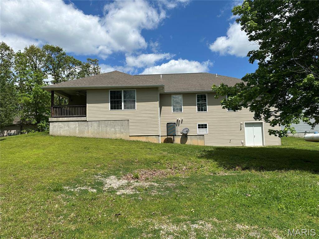 408 Ahr Strom DR, Owensville, MO 65066