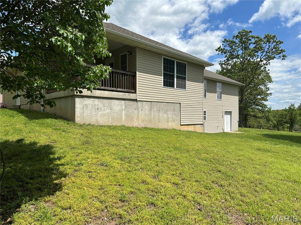 408 Ahr Strom DR, Owensville, MO 65066