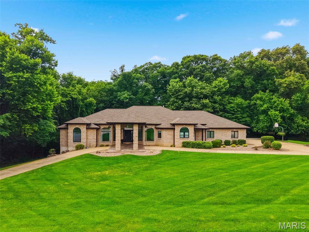 3 Rainier CT, O'fallon, MO 63366