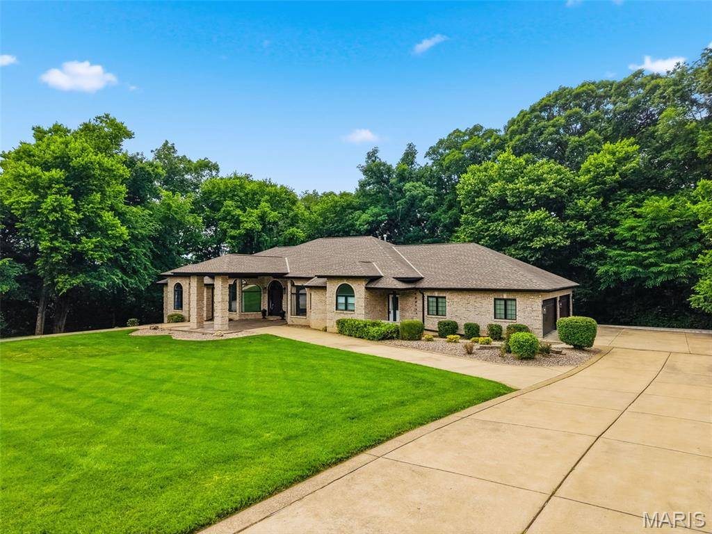 3 Rainier CT, O'fallon, MO 63366